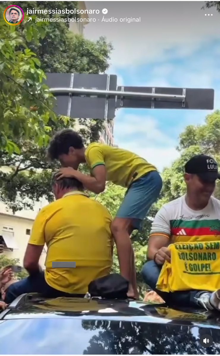 Está imagem vai correr o mundo 🌎 o mais amado não importa a idade <a href="/jairbolsonaro/">Jair M. Bolsonaro</a> o único é mais respeitado .