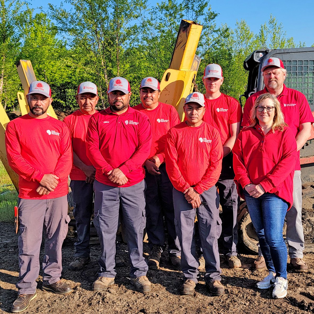 poulslandscape's tweet image. 🌳 Tree Planting Season is here! Early spring is the BEST time to plant for strong root growth &amp;amp; long-term success. 🌱

📞 847-949-6667 or visit Pouls.com to plant your perfect tree today!

#TreePlantingSeason #PoulsLandscaping