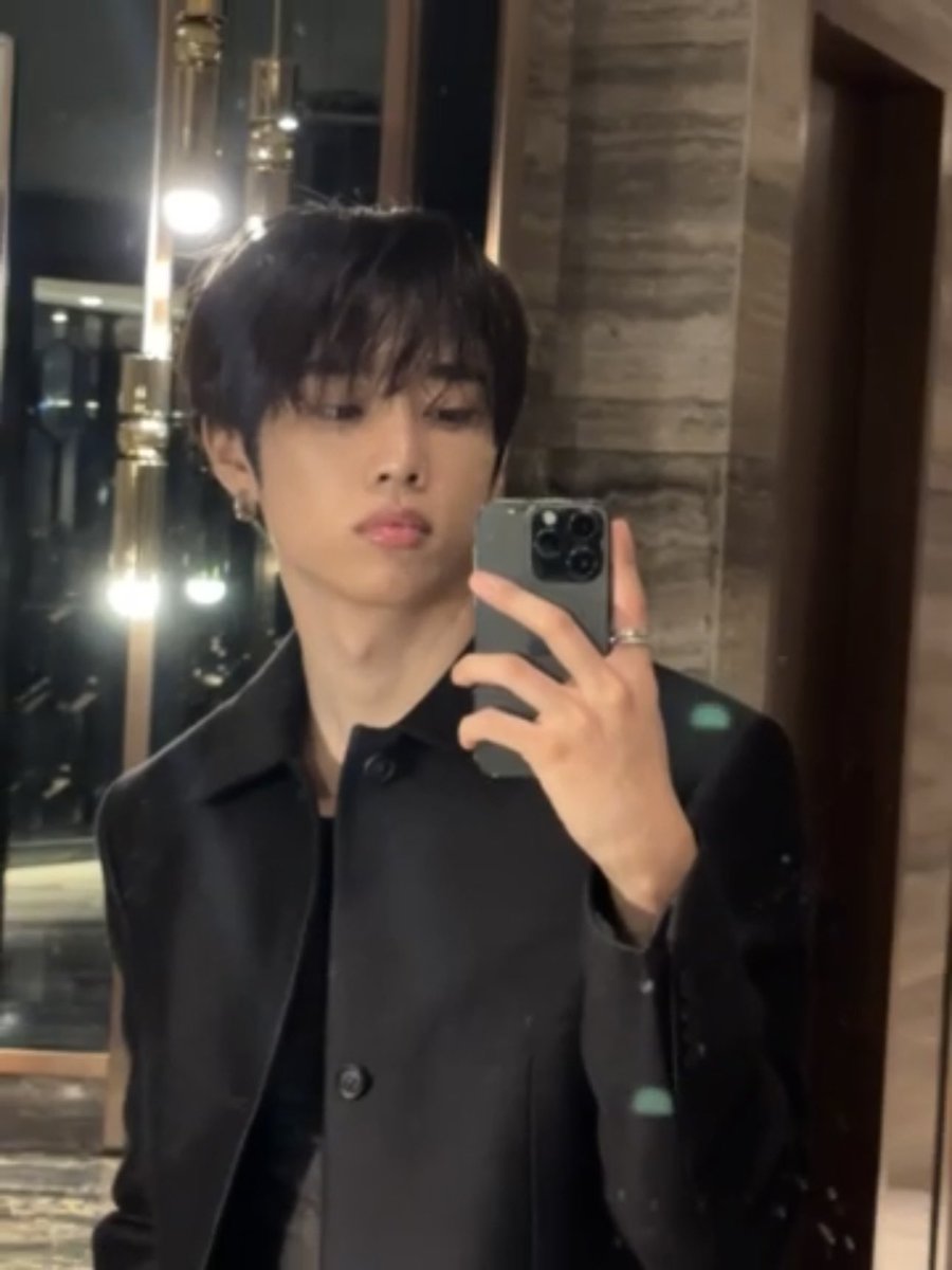 kim sunwoo 😵‍💫😵‍💫😵‍💫😵‍💫😵‍💫