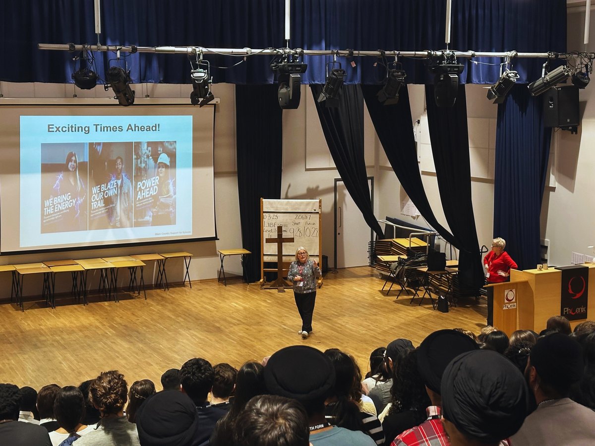 An exciting visit from the DWP! Year 12 and 13 students explored apprenticeship opportunities, career pathways, and the benefits of working with the Department for Work and Pensions, gaining valuable insights into their future career options and start planning their next steps!