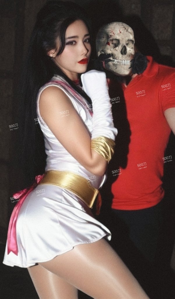 来女神看这里， 1 2 3 茄子！