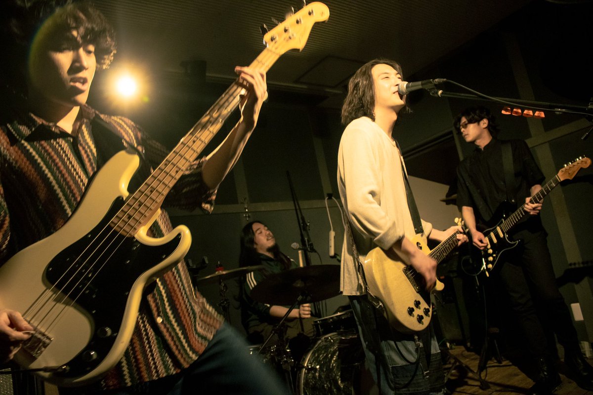 The_Slumbers's tweet photo. 2025年3月17日(月)
スランバーズ単独演奏会
〜 ONEMAN THE SLUMBERS 2025春 京都nano編 〜

最高の一言に尽きます！

ご来場いただいた皆様、本当にありがとうございました！

Photo by @takada_____ https://t.co/gOAQA9oX7v