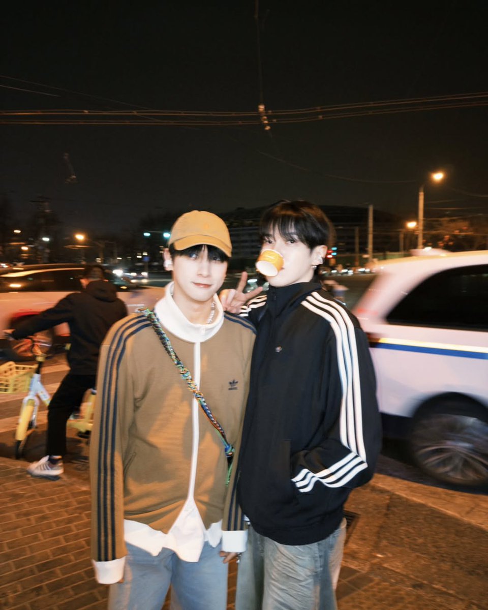 gyuljunie's tweet photo. real jungyul dating era no they way hangyul and junhyuk were seen hanging out together 3 days in a row🥹 hangyul the explorer is back he found his partner 😭 https://t.co/Rum4Z9ECGu