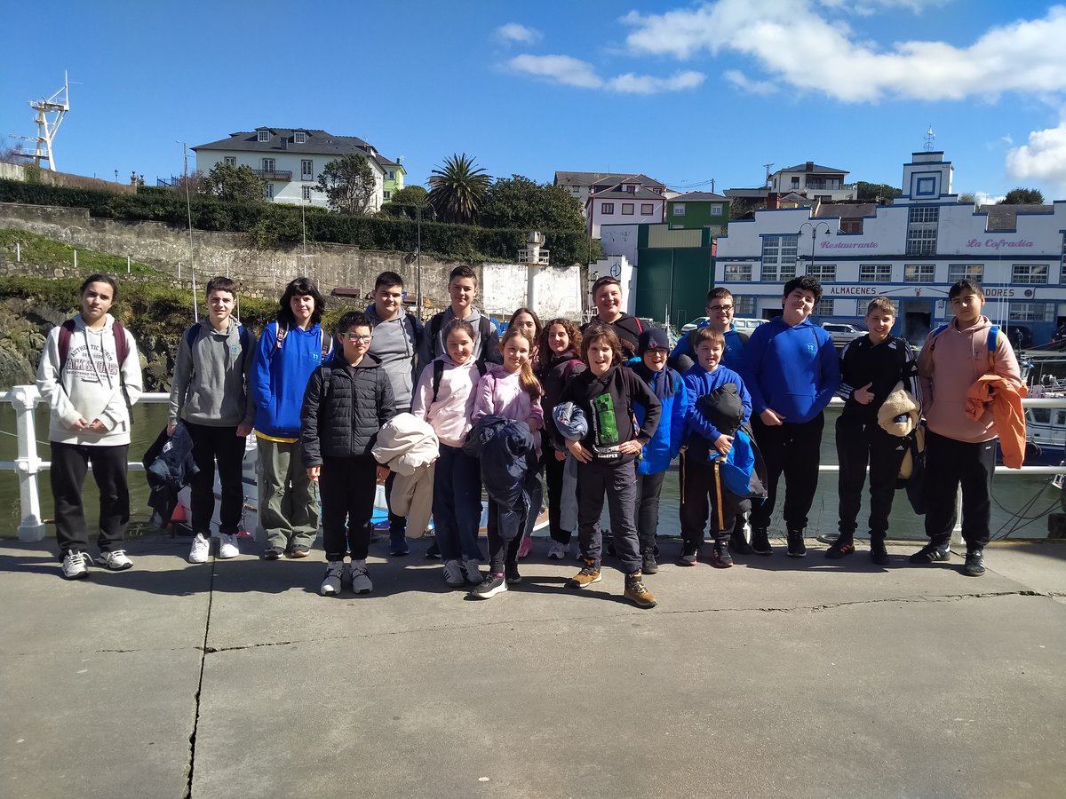 El pasado jueves, nuestro alumnado participó en la primera fase del proyecto TerrActiva, una iniciativa de VALNALÓN que busca acercar el emprendimiento a la comunidad escolar. La jornada tuvo lugar en Puerto de Vega y se enriqueció al compartirla con otros centros educativos.