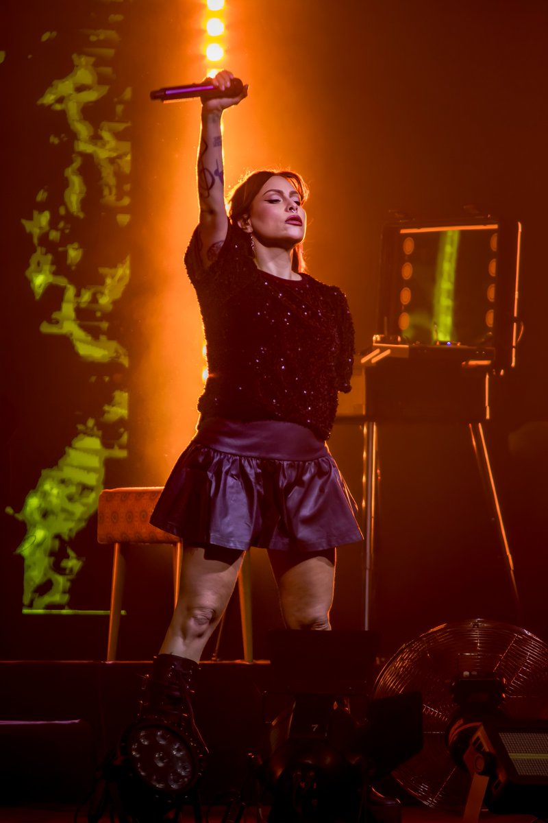 itsmarimarina's tweet photo. @pitty em Belo Horizonte!
eu tava exatamente aonde eu queria estar…
.
@ Vianello Assessoria | @ BeFly Hall
.
.
#pitty #musicphotography #concertphotography #lightroom #canonbr #canonphotography https://t.co/8BETnhgjCo