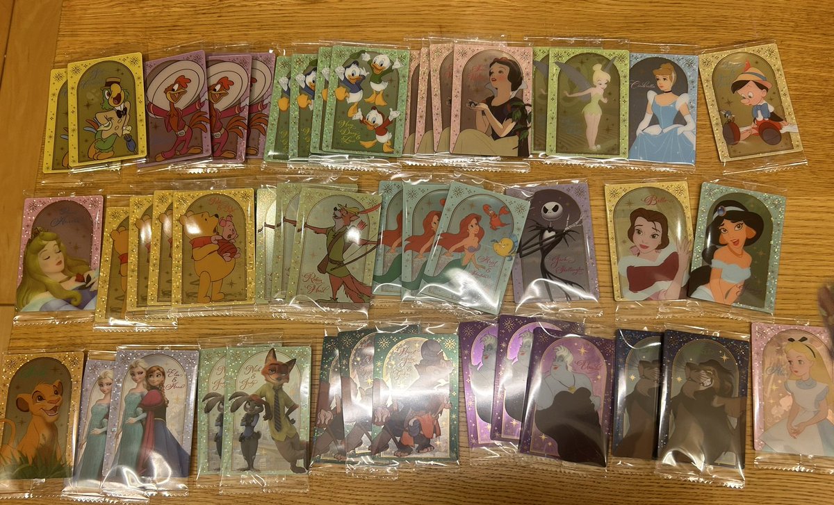 ディズニーウエハース交換

譲:画像のカード
求:ミニー&gt;&gt;チップ、ラプンツェル各1枚

ミニーは最優先なので何枚でもお出しします🎀.⋆

郵送にあまり自信が無いため横浜周辺またら都内（要相談）でお手渡し希望です。

お気軽にお声かけ頂けましたら幸いです🍀⟡.*