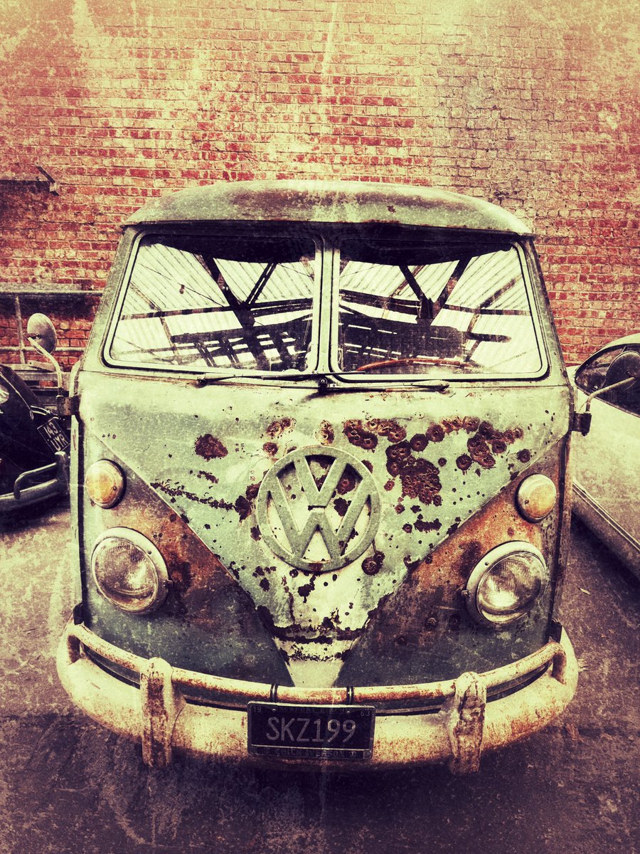 A great weekend in Ninove to see so many classic VW aircooled buses &amp; bugs.