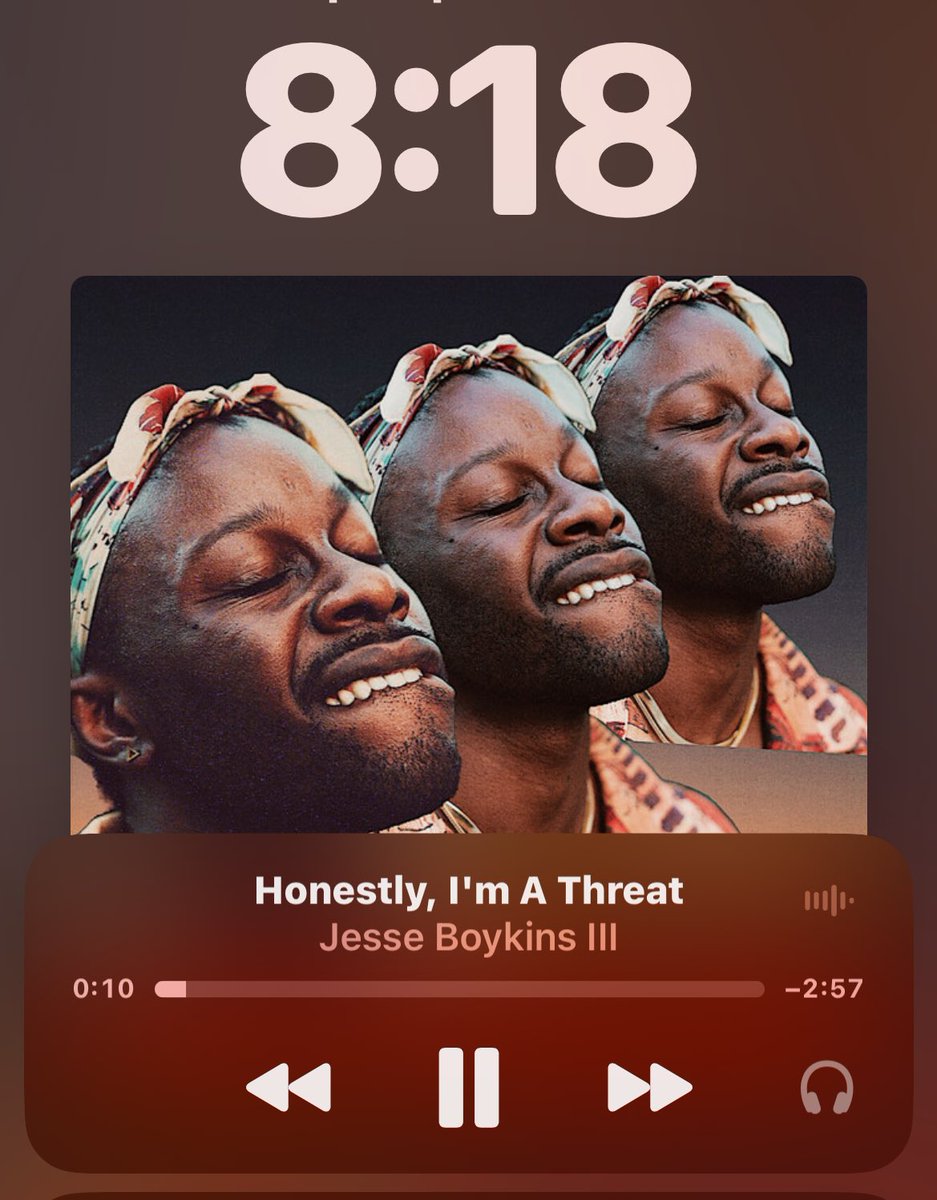 LUVLYBTHO's tweet image. Morning Vibes #WorkBound 

“Honestly I’ma Threat” by @JesseBoykins3rd ♥️🥰😍 #lyrix