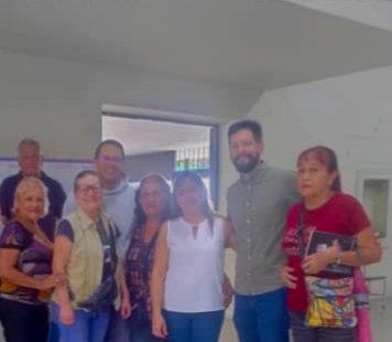 #15mar Junto a mis compañeros de la Ubch Bustamante y del punto y circulo de La Ermita participe en la Asamblea de Postulación de Gobernadores, Diputados a la Asamblea Nacional y Legisladores Regionales de mi Comunidad,  cumpliendo mi deber de militante <a href="/PartidoPSUV/">PSUV</a> <a href="/FreddyBernal/">Freddy Bernal</a>
