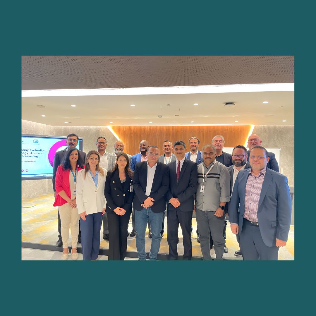 QatariInvestors's tweet image. Slide into the strategist&apos;s toolkit! 🛠️From data dives to dynamic decisions, our training has it all.

استكشف أدوات الاستراتيجيين! 🛠️ من التحليل المعمق للبيانات إلى اتخاذ القرارات الديناميكية في هذه الدورة التدريبية الشاملة.

#StrategyInAction #PlanPlayWin #ForecastFun…