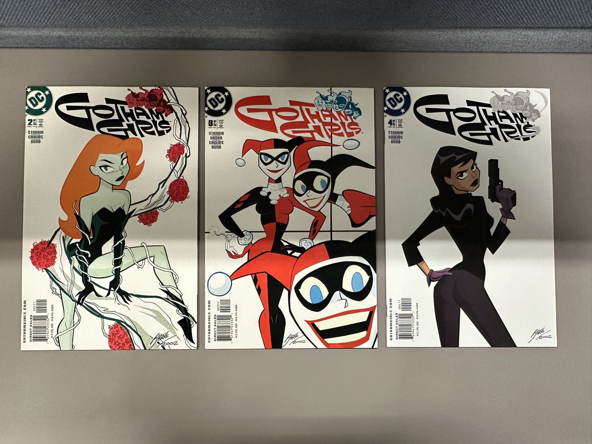 JosephFGargiulo's tweet photo. #CurrentlyReading “#GothamGirls” Volume 1 Numbers 1-5 (October 2002-February 2003).
#DC #DCComics #Comics #ComicBooks #BackIssues #Miniseries #LimitedSeries #PaulDStorrie #JenniferGraves #JBone #Catwoman #PoisonIvy #HarleyQuinn #ReneeMontoya #Batgirl https://t.co/Yr3tCLoIJn