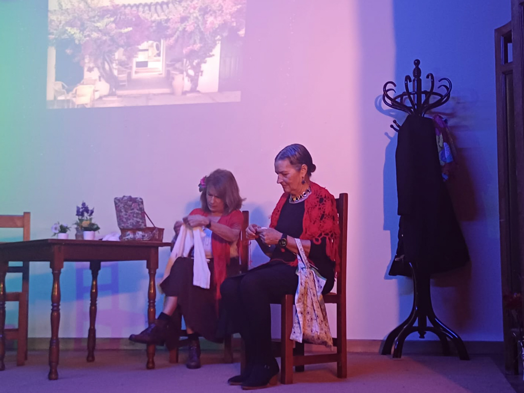 🎭 La obra de teatro organizada en el Club Militar de los Mondragones fue un gran éxito donde la compañía Verso-Vivace nos hizo reir a carcajadas.

🧡 Además, se recaudaron fondos para el programa Albihar Escucha y Acompaña.

#fundacionalbihar #albiharescuchayacompaña #Granada