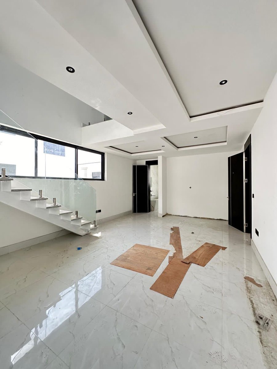 wellprodevelop1's tweet image. FOR SALE/TO LET

Newly Built 4 Bedroom Luxurious Terrance Houses with BQ in a mini Estate of 60 Terrance Houses 

 Location : Keffi Street Off Awolowo Road Ikoyi

Sale Price: #550m per unit

 *RENT* 
Middle Unit (N25m)
Cornerpiece (N30m)

Wellpro
08185520099