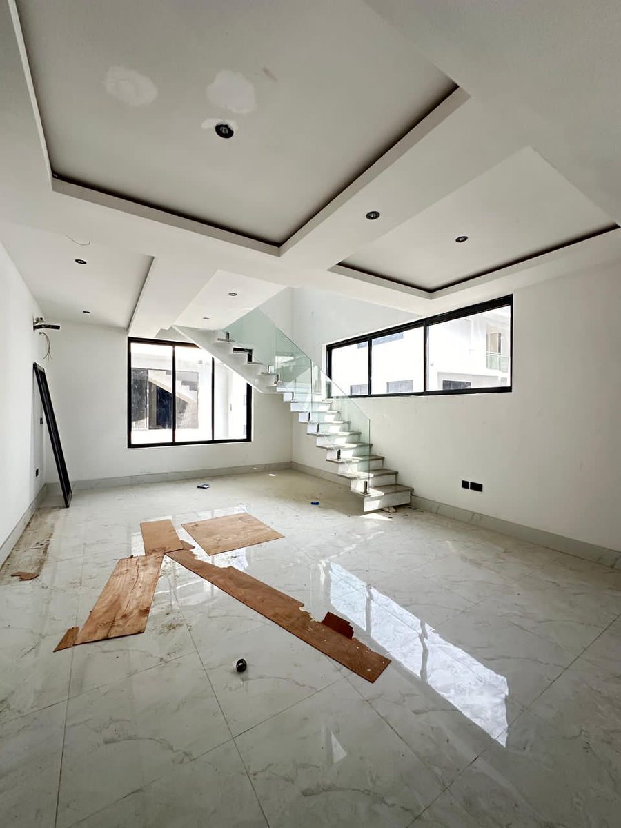 wellprodevelop1's tweet image. FOR SALE/TO LET

Newly Built 4 Bedroom Luxurious Terrance Houses with BQ in a mini Estate of 60 Terrance Houses 

 Location : Keffi Street Off Awolowo Road Ikoyi

Sale Price: #550m per unit

 *RENT* 
Middle Unit (N25m)
Cornerpiece (N30m)

Wellpro
08185520099