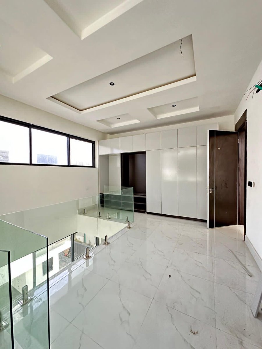 wellprodevelop1's tweet image. FOR SALE/TO LET

Newly Built 4 Bedroom Luxurious Terrance Houses with BQ in a mini Estate of 60 Terrance Houses 

 Location : Keffi Street Off Awolowo Road Ikoyi

Sale Price: #550m per unit

 *RENT* 
Middle Unit (N25m)
Cornerpiece (N30m)

Wellpro
08185520099