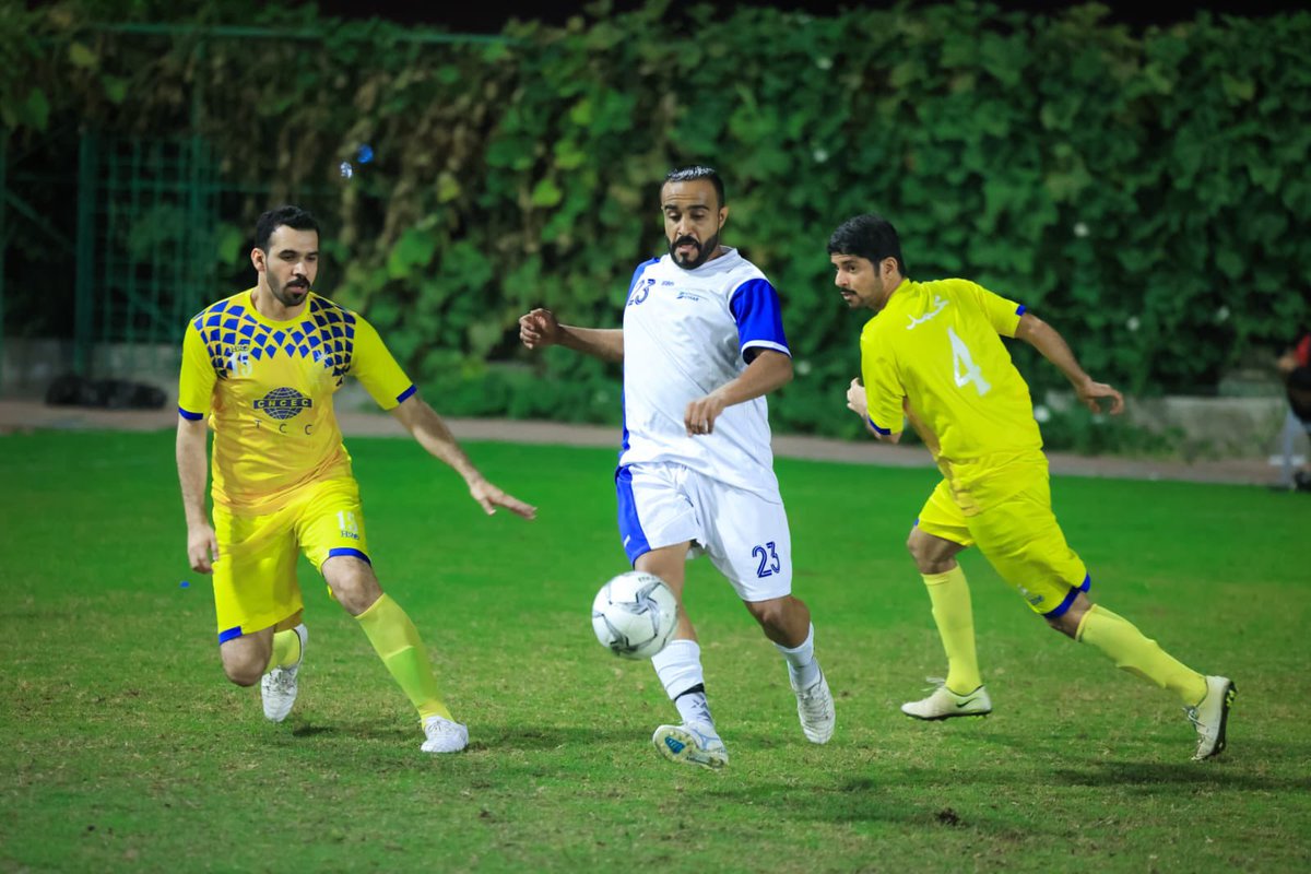 تعرف على المتأهلين الثمانية من كأس ميناء صحار والمنطقة الحرة

أسفرت نتائج الجولة الثالثة للمجموعات الأولى والثانية والثالثة والرابعة من بطولة كأس ميناء صحار والمنطقة الحرة 2025 عن تأهل فريق شرطة أمن الميناء وفريق اوكيو (أ) وفريق الدفاع المدني وفريق فالي (ب) وفريق وزارة العمل