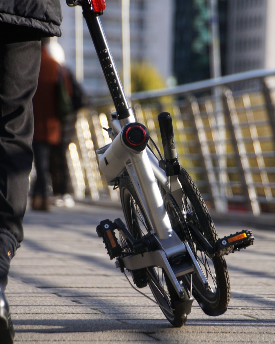 We've made cycling sleek and effortless. At only 14.5kg and with 16" wheels, the M2 is easy to fold and roll!

#ebike #bike #electricbike #commute #ebikes #commuting #cycling #ebikestyle #bicycle