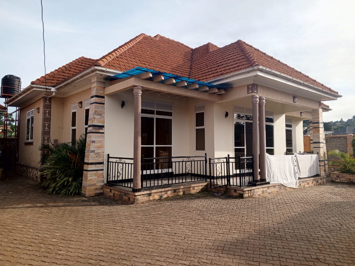 bestpropertz's tweet photo. Brand New House for Sale – Namuleta Janyi, Entebbe Road
 Location: Namuleta Janyi, Entebbe Road
 Property Details:
3 Bedrooms

Sitting &amp; Dining Room
2 Boys’ Quarters
Private Mailo Land Title
 Price: UGX 370M (Negotiable)
For more details, contact: +256 746957605
+256 787734091 https://t.co/4Ict1b3zpx