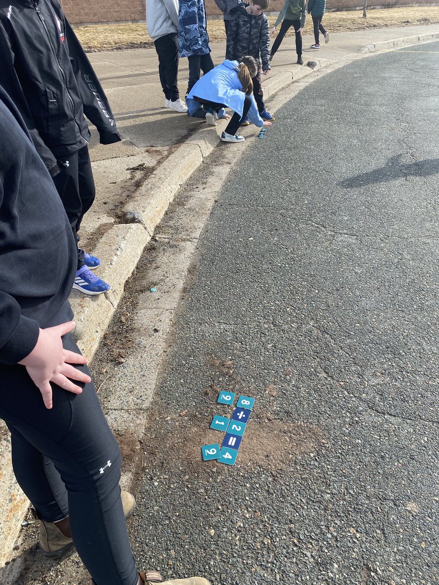 InvernessECA's tweet image. With the spring-like weather on our side, our Grade 5 students took their math learning outdoors! ☀️ They worked in teams to come up with as many correct division facts as possible—turning practice into a fun and energetic challenge. 
#SRCEMarchIsMathMonth