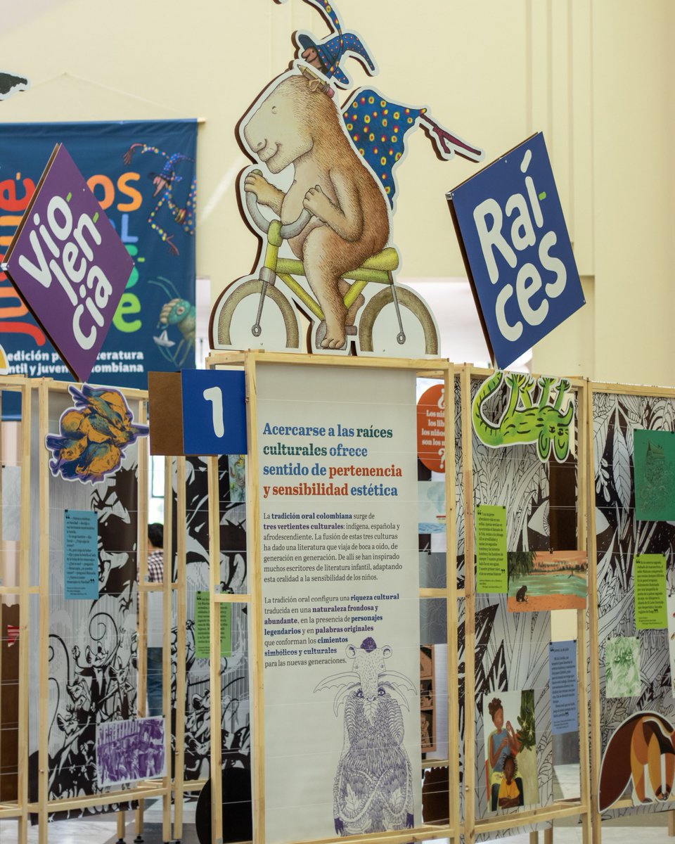 🌳🐺 ¡Última semana de ‘Juguemos en el bosque!

Hasta el sábado 22 de marzo de 2025 podrás visitar esta expedición por la literatura infantil y juvenil colombiana.

Para despedir la exposición, te invitamos a jugar en el parque y en la biblioteca, en un reencuentro en familia en