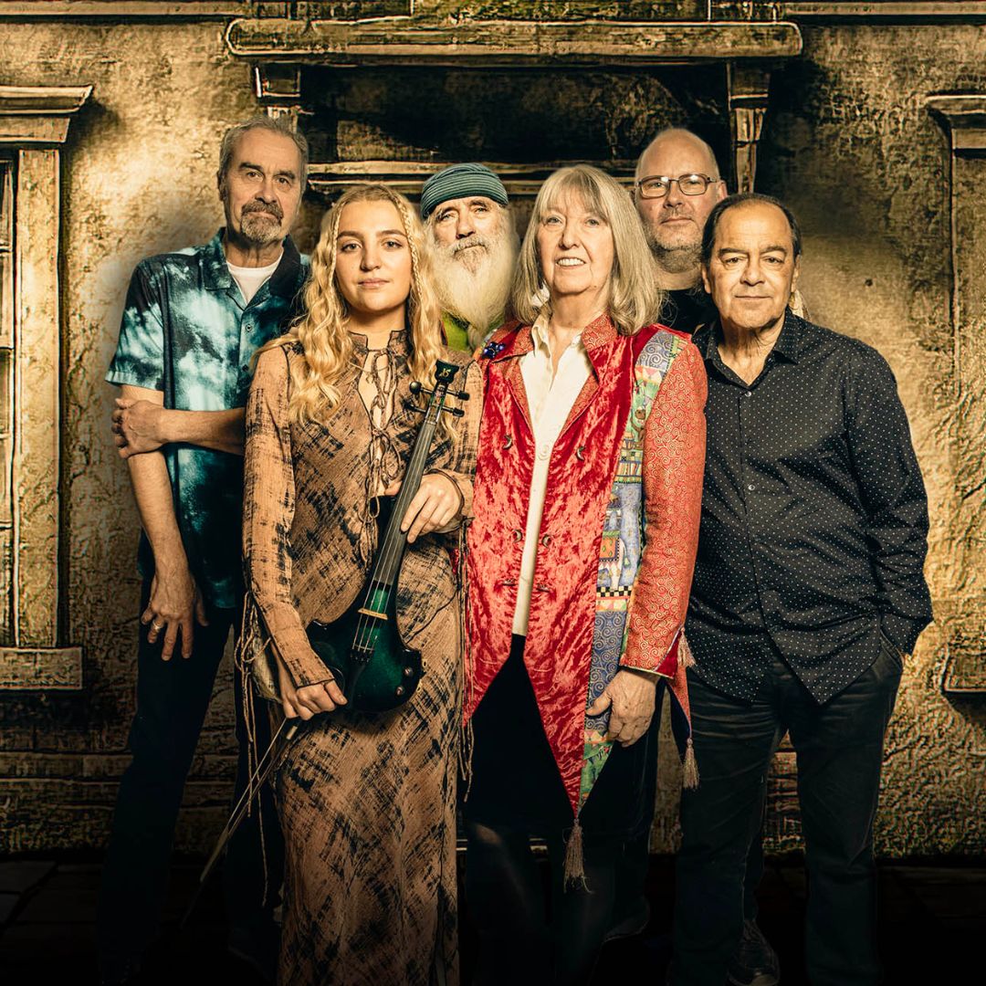 📣 On sale now: Steeleye Span in concert 2025
📆 Sun 16th Nov 2025

They changed the face of folk music forever, and now they're back with their first full studio album in over five years- 'Conflict'.

🎟️ thequeenshall.net/whats-on/steel…