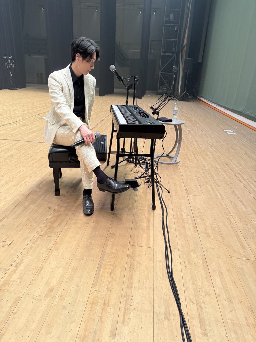 naoki12sanada22's tweet photo. 豊橋コンサート~宇都宮コンサートそして今日はTV収録♪

充実し過ぎ☺️
連日沢山の応援ありがとうございます🥹

明日は下妻へ🫡
沢山のお客さまと会えますよーに🙏

みんないい夢みてね😴

#真田ナオキ
#Nina
#一匹狼のブルーズ https://t.co/JZssgBE1LD