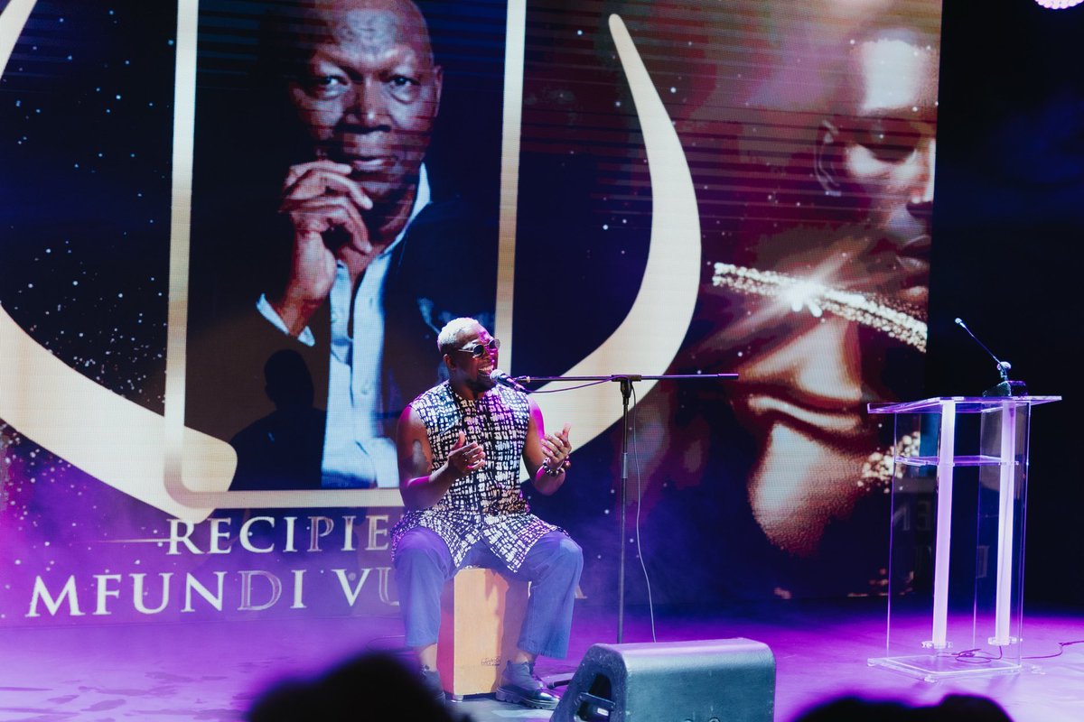 So honored to sing for Ntate Mfundi Vundla 🙇@joburg_film_festival 🙏🏾  A special thank you to team that works hard and creates magic @2ndroundsa makwande 🙌🏿 My brother <a href="/nhlonipho_lihle/">Nhlonipholihle</a> 🎹👌🏿