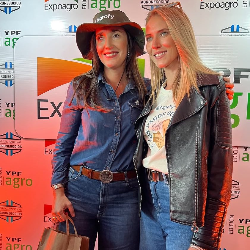 EL LOOK COWGIRL DE VICKY VILLA RAWLS Y DE SU “””AMIGA””””” ESPLÉNDIDAS 🥰🥰🥰🥰