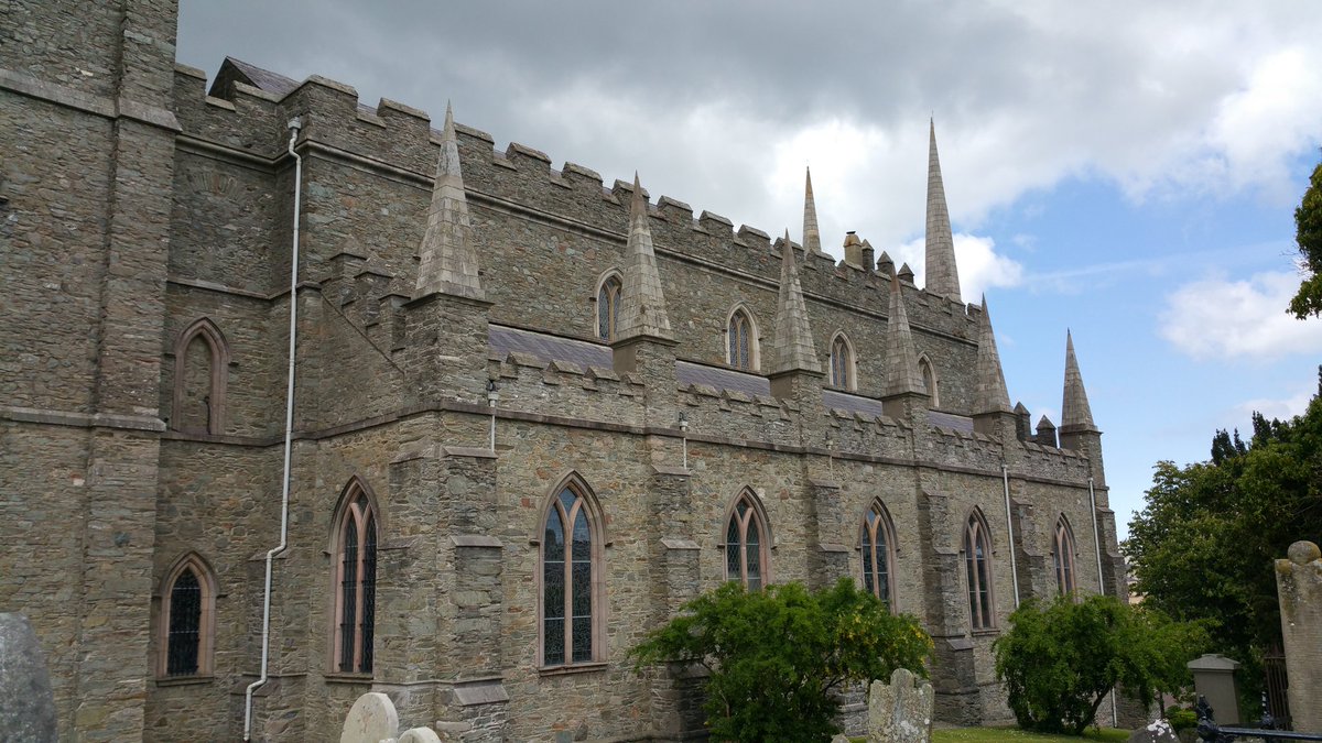 AnglicanUnion's tweet photo. @AnglicanUnion" thanks God for the life &amp; ministry of St Patrick who reminds us that...*If I have any worth, it is to live my life for God so as to teach these peoples; even though some of them still look down on me." Below stone at Downpatrick Cathedral his final resting place https://t.co/nWQEtm1JGB