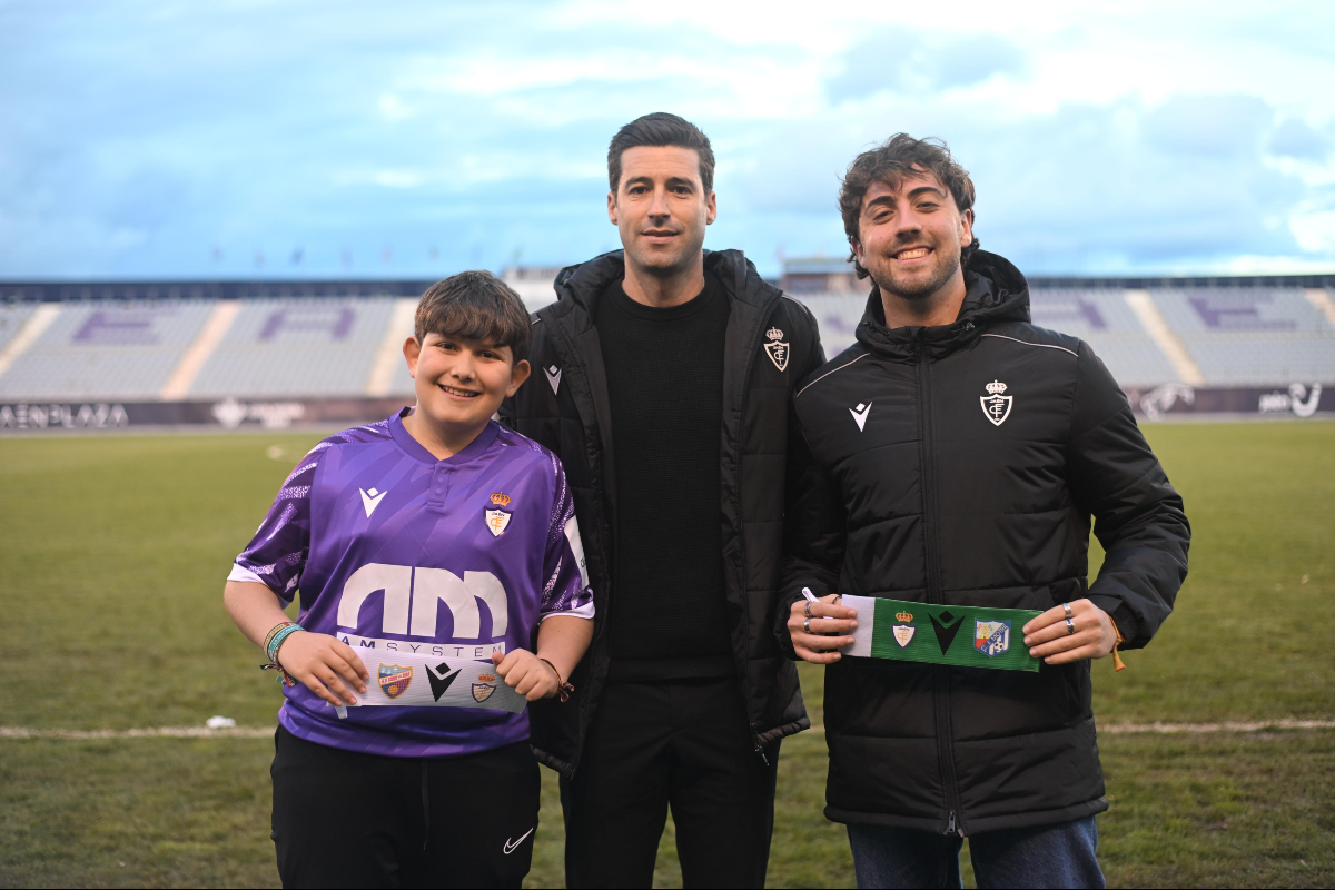 RealJaenCF's tweet image. 🏅 ¡Felicidades a Hugo y Juan Carlos los ganadores de los brazaletes de capitán contra la UD Torre del Mar y el CF Motril! 🎉⚽

#Capitanes #Brazaletes #Sorteo
