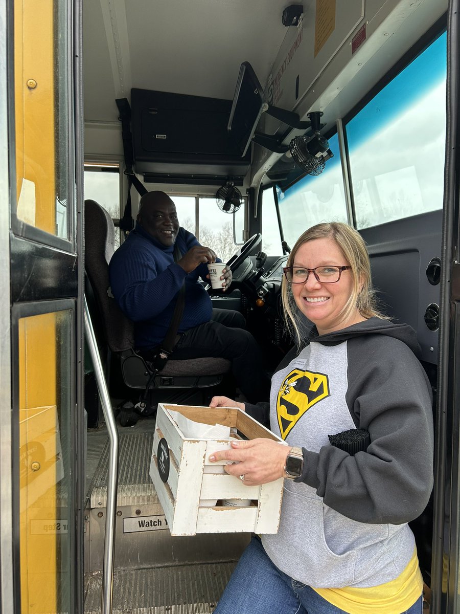 What a great way to kick off staff appreciation week! Our wonderful @SummitPTO brought in Coffee Emporium for our teachers and staff. They even delivered some to our bus drivers while they were here! <a href="/FHSchools/">FHSD</a>
