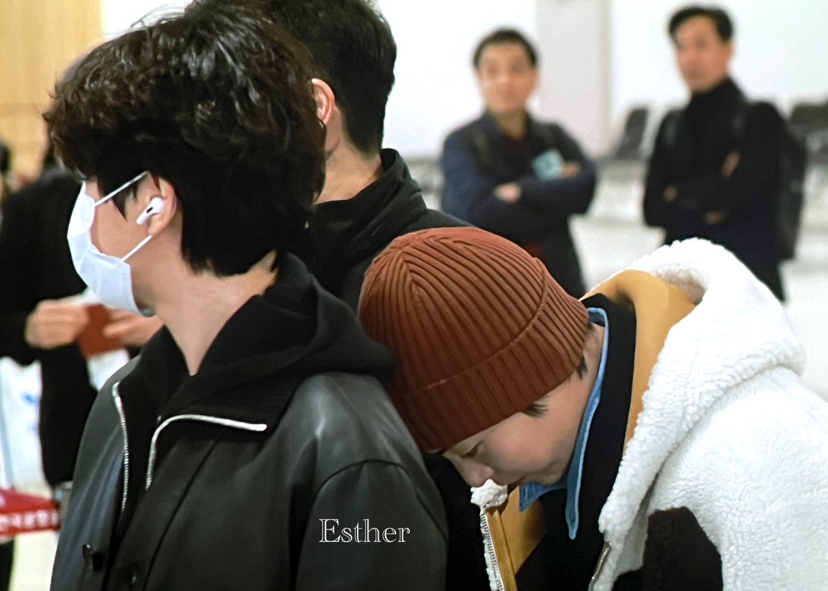 왜이렇게 보고싶지 백민통 오져 지금