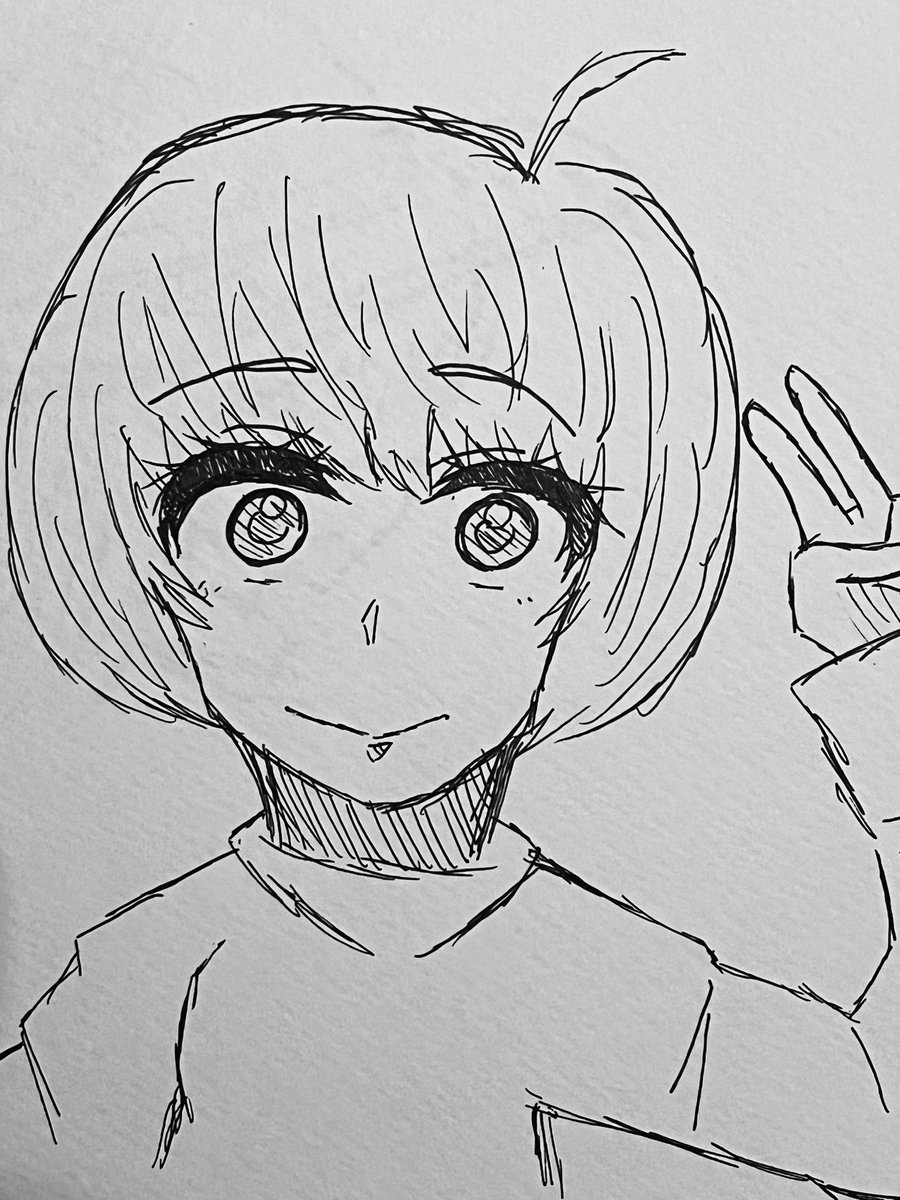 部屋の整理してたら多分小6の時に描いた絵が出てきた!
首が逆三角形で謎のでかいつむじ、、w 