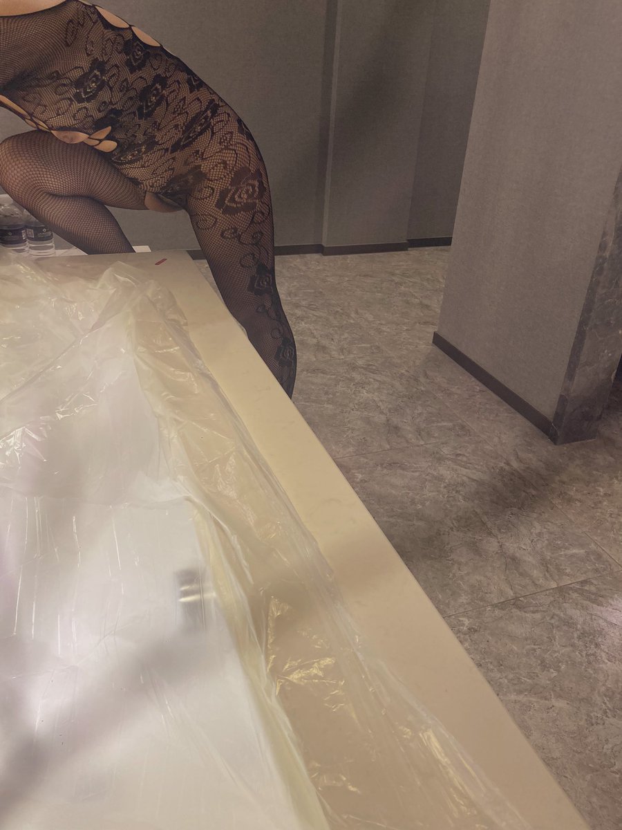 偶尔酒店的二人世界也不失为一种情趣