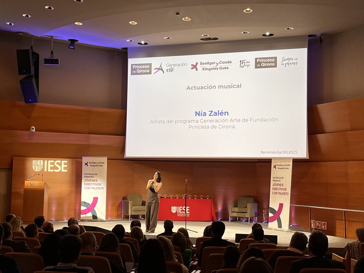 La magia de la música llega de la mano de <a href="/niazalen/">Nia Zalén</a> ✨ Un momento único en esta velada especial #premiosSyCKG2025 <a href="/FPdGi/">Fundación Princesa de Girona</a> <a href="/iesebschool/">IESE Business School</a>