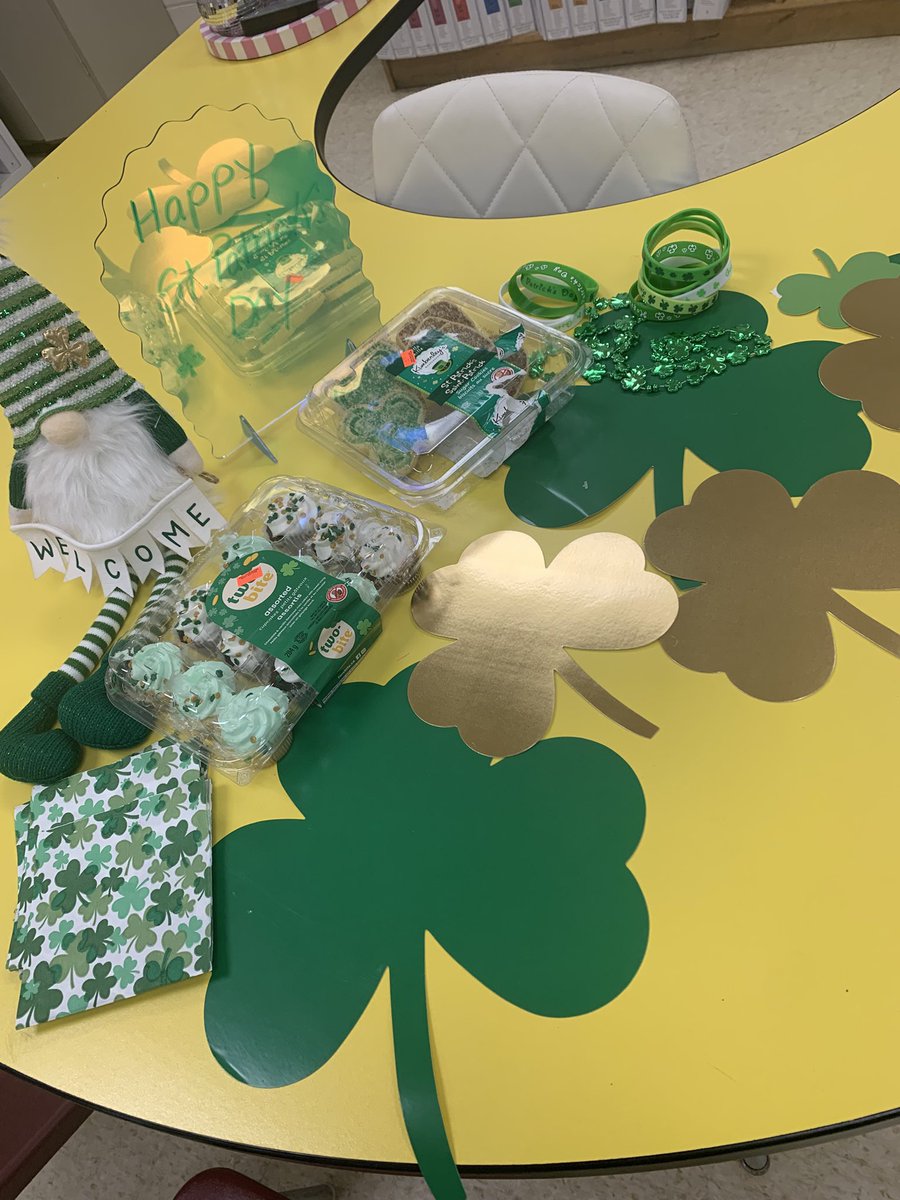 Mrs. Petrozza tweet media