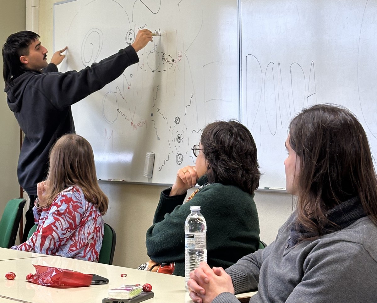🌌 CENTRA Outreach! 🌌

CENTRA PhD students &amp; Prof. Ana Mourão met with BSc &amp; MSc students to talk about research &amp; PhD life! Events like these inspire future scientists &amp; strengthen our community.

#ScienceCommunication #Physics #PhDLife #Research #CENTRA