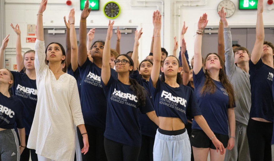 ChalleNGeNottm's tweet photo. 📣Calling all Secondary colleagues who would like to more dance opportunities in school.
✅️FABRIC are offering FREE activities.
More information: https://t.co/zxQYWllA3J
📅 DEADLINE for applications; 31 March 2025
#Dance #ContemporaryStyles #Workshops #ArtsAccessForAll https://t.co/5CR2Halp1B