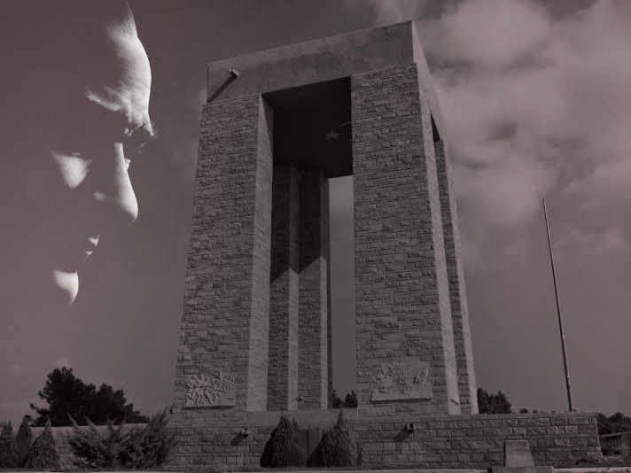 "Onlar tarihi kalemle değil kanlarıyla yazdılar."
#18Mart