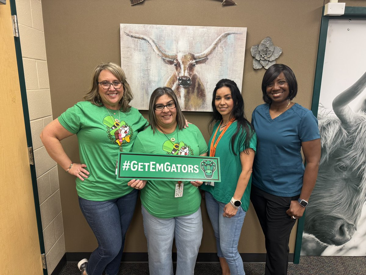 Welcome to the <a href="/LamarCISD/">Lamar CISD</a> Family, Green Track! #getemGators