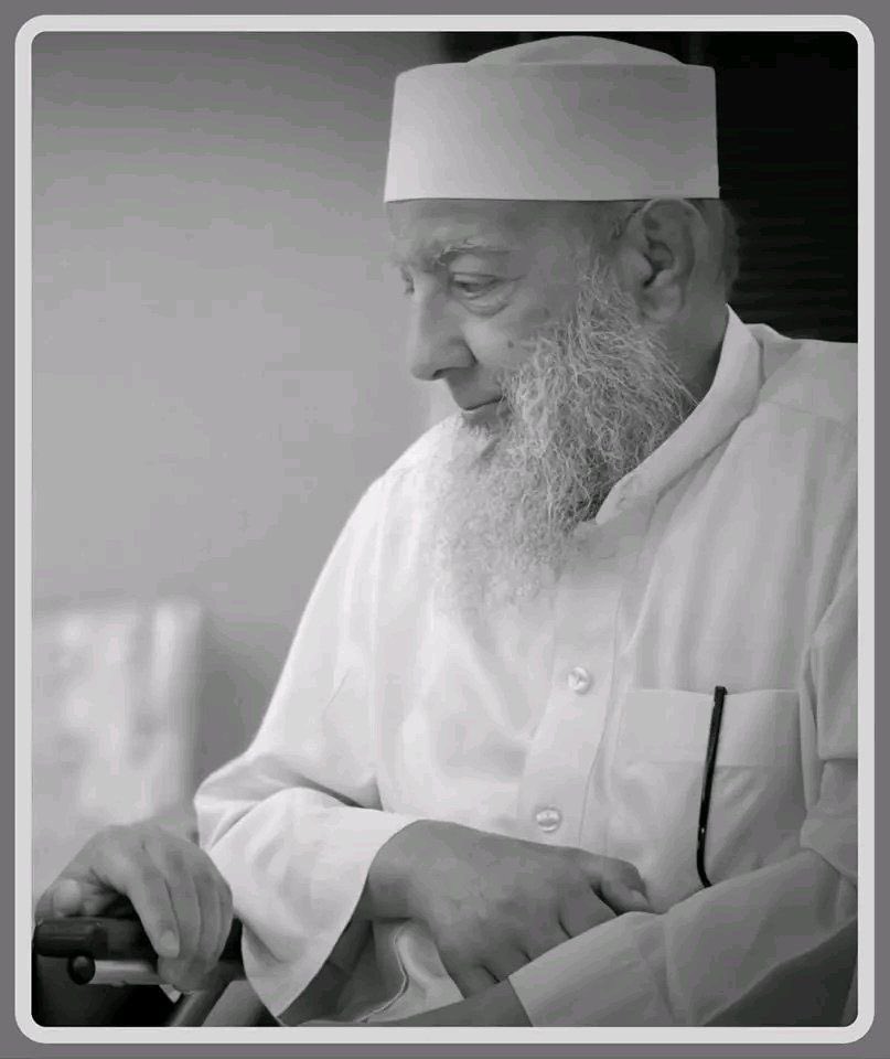 abodness's tweet photo. #أبو_إسحاق_الحويني

انا لله وانا اليه راجعون 

الله يرحمه ويغفر له

عظم الله اجرنا جميعاً في وفاة العلامة المحدث الرجل الفاضل والزاهد 

الله يجمعنا واياه بالفردوس الاعلى مع الانبياء والصالحين https://t.co/5fMWpXXy7H