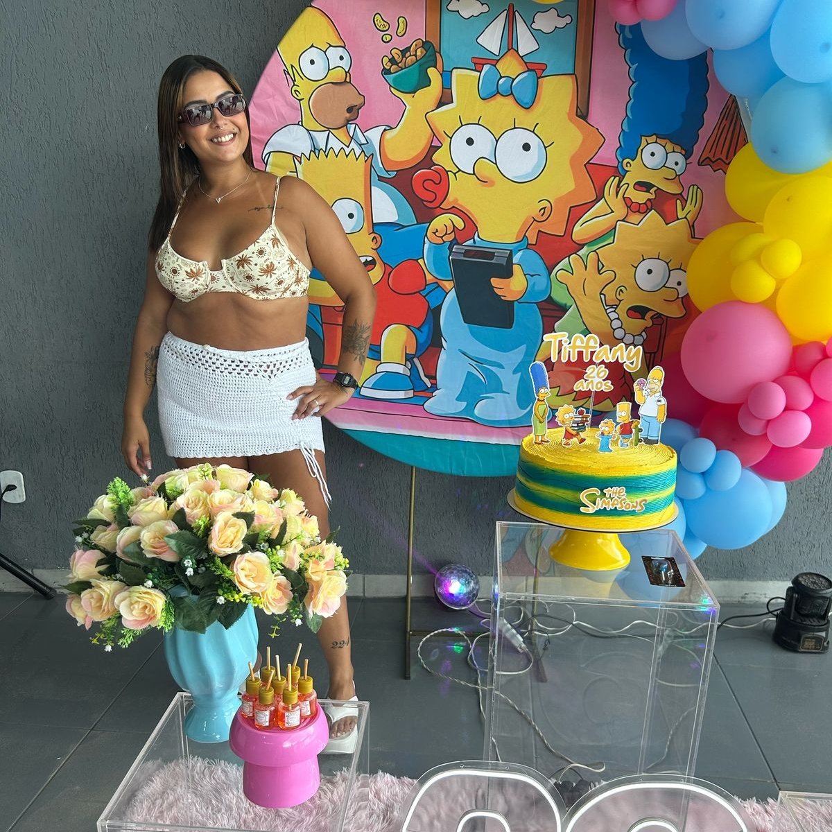 Eu achei que meu marido tava com piranha e ele tava organizando uma festa surpresa pra mim 😭😭🤣🤣🤣🤣🤣🤣🤣
Obrigada a todos envolvidos, me fizeram passar bastante ódio mas eu AMEI