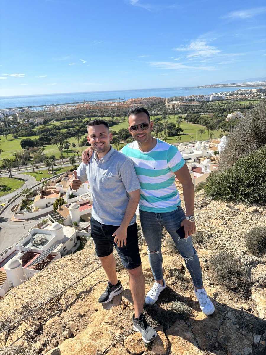 FELIZ CUMPLEAÑOS amigo!! <a href="/rickidaroca/">Ricardo Ballestin</a> 🎂🎂🎂🎂