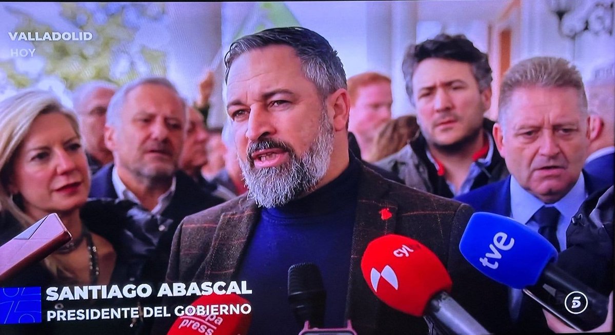 VOX por España 🇪🇸 tweet media