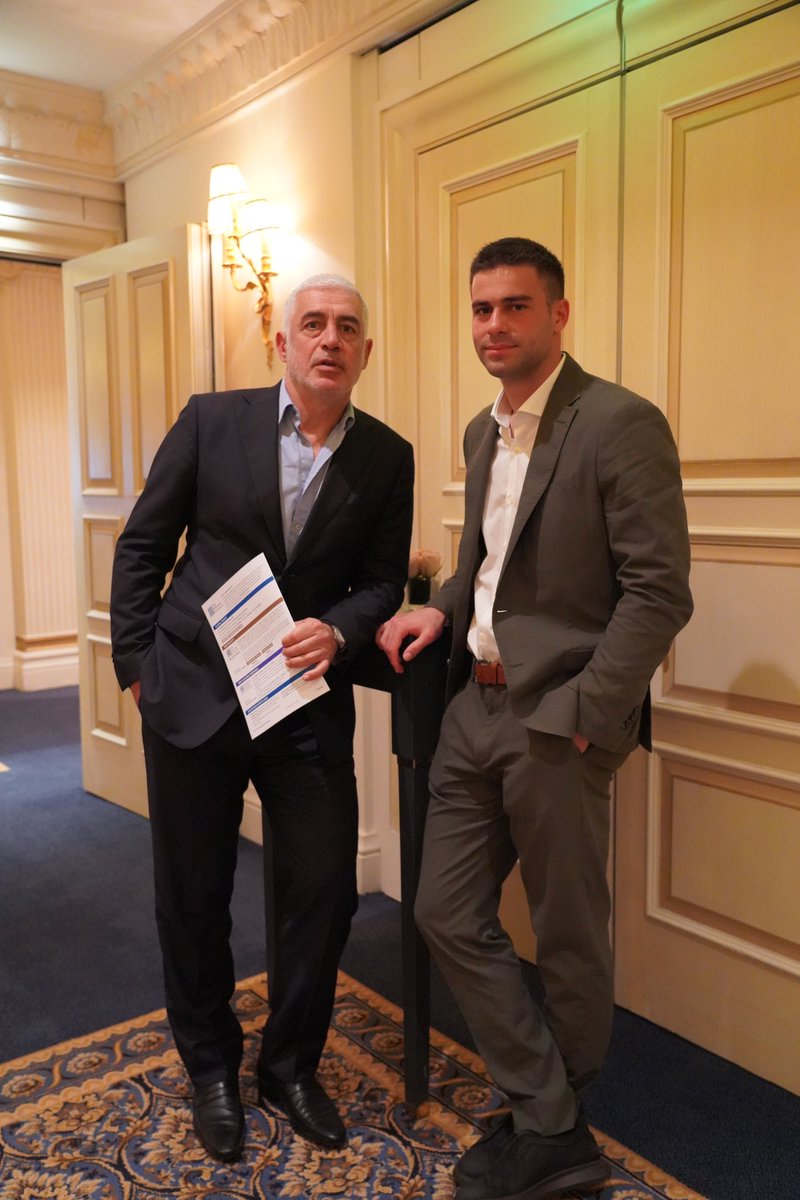 The Hellenic Initiative tweet media