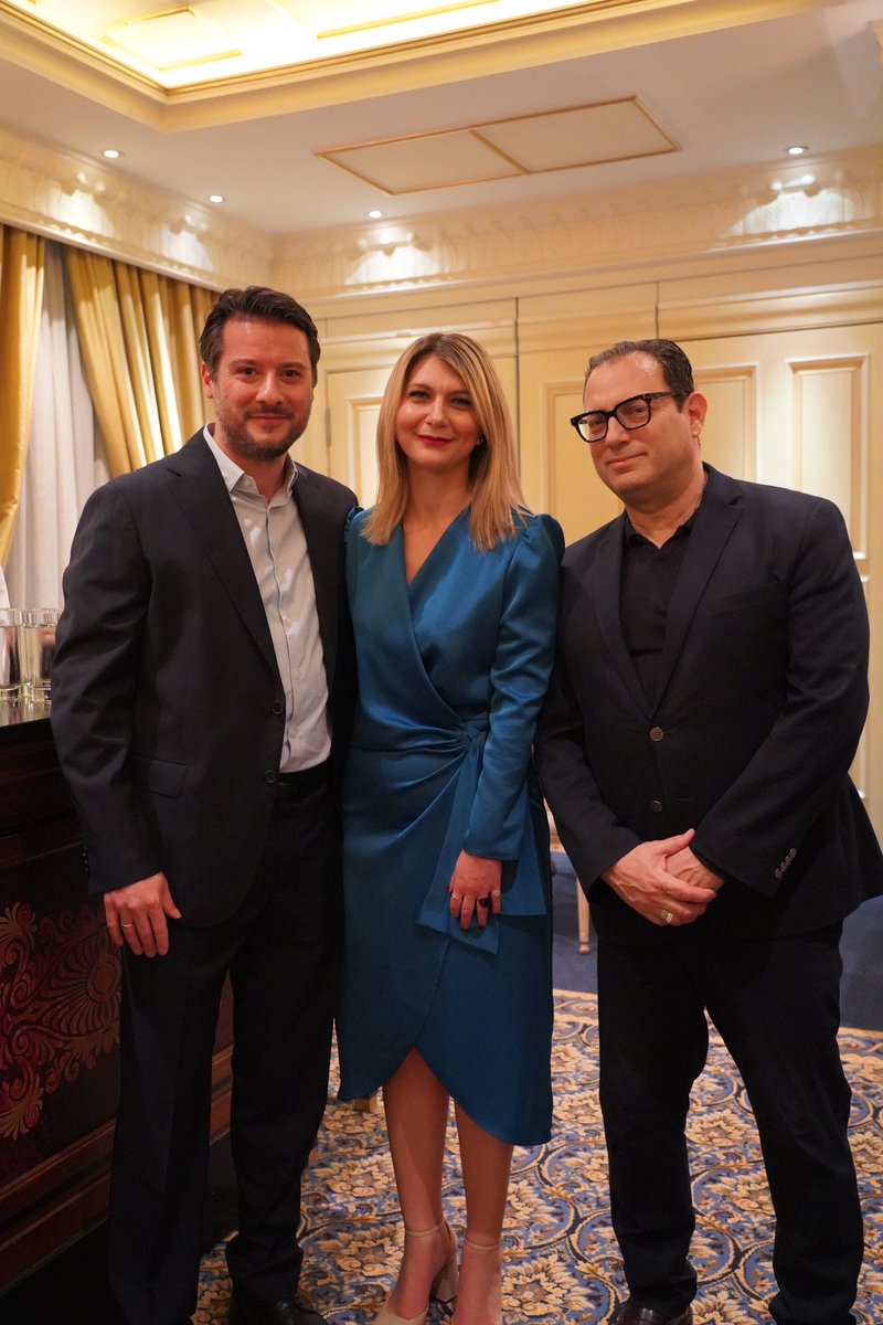 The Hellenic Initiative tweet media