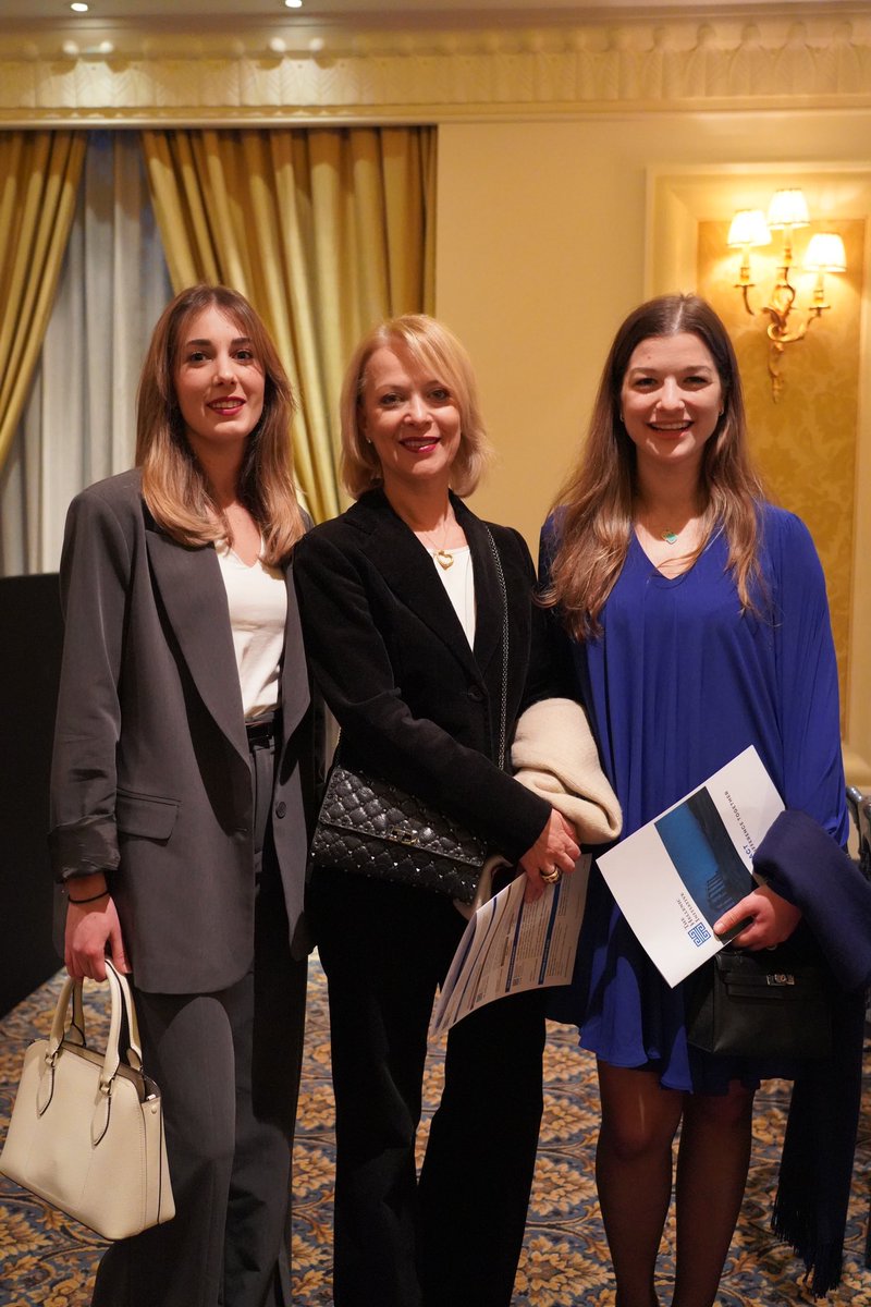 The Hellenic Initiative tweet media