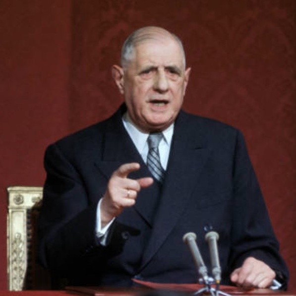 #Algérie Sur l'immigration algérienne, le Général de Gaulle reçoit le président algérien Ben Bella, en mars 1964, et lui dit : « Cessez de nous envoyer des travailleurs migrants. Vous avez voulu l’indépendance, vous l’avez. Vous êtes devenu un pays étranger. Tous les Algériens