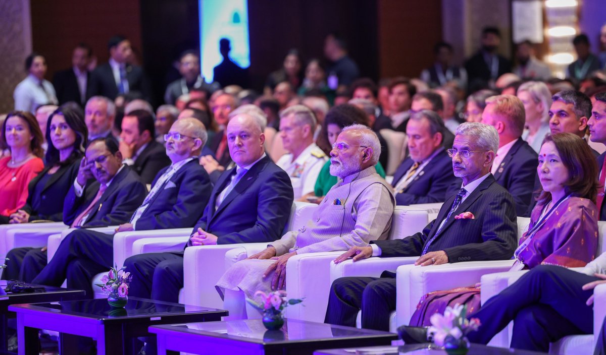 New Zealand’s strategic vision shines as PM <a href="/chrisluxonmp/">Christopher Luxon</a> stands as Chief Guest at #RaisinaDialogue 2025, strengthening bonds with India and championing global peace and sustainability 🇮🇳🇳🇿 #IndoPacific
#NZPMIndiaMission2025