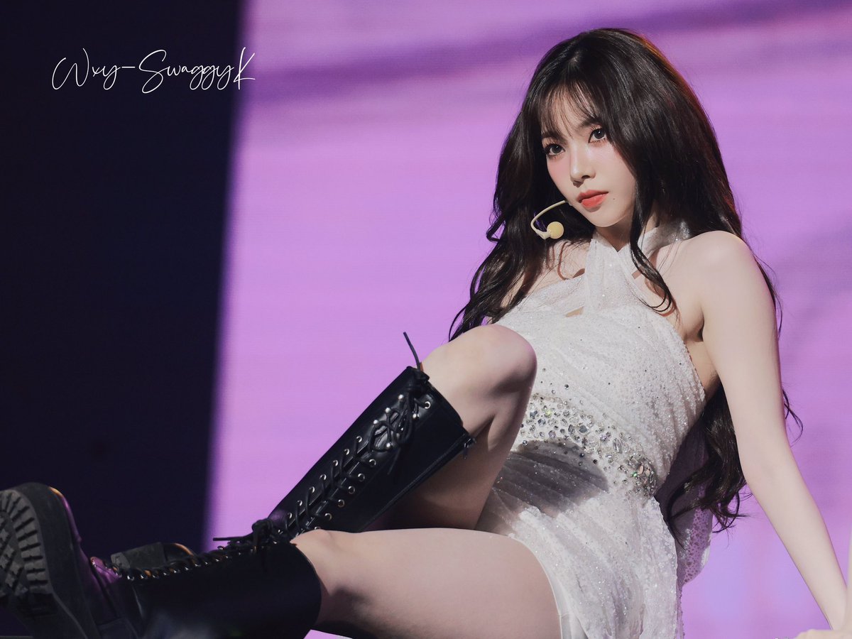WxySwaggyK's tweet photo. 250316 Encore2
#aespa #æspa #에스파
#KARINA #카리나  #柳智敏 https://t.co/5e88kxi1QW